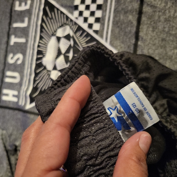 BOYS OUTFIT - Picture 3 of 4